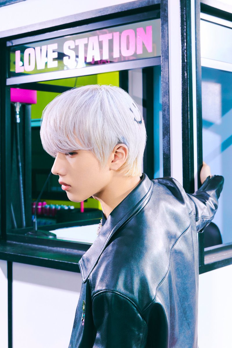 mhasand's tweet photo. ผมจีซอง มีรูปยิ้มอยู่ข้างหลังด้วยอะ น่ารักมากกกกกกก รายละเอียดเล้กๆจุ้บจิ้บๆที่น่ารัก ㅠㅠ https://t.co/FbKd1w8lQ6