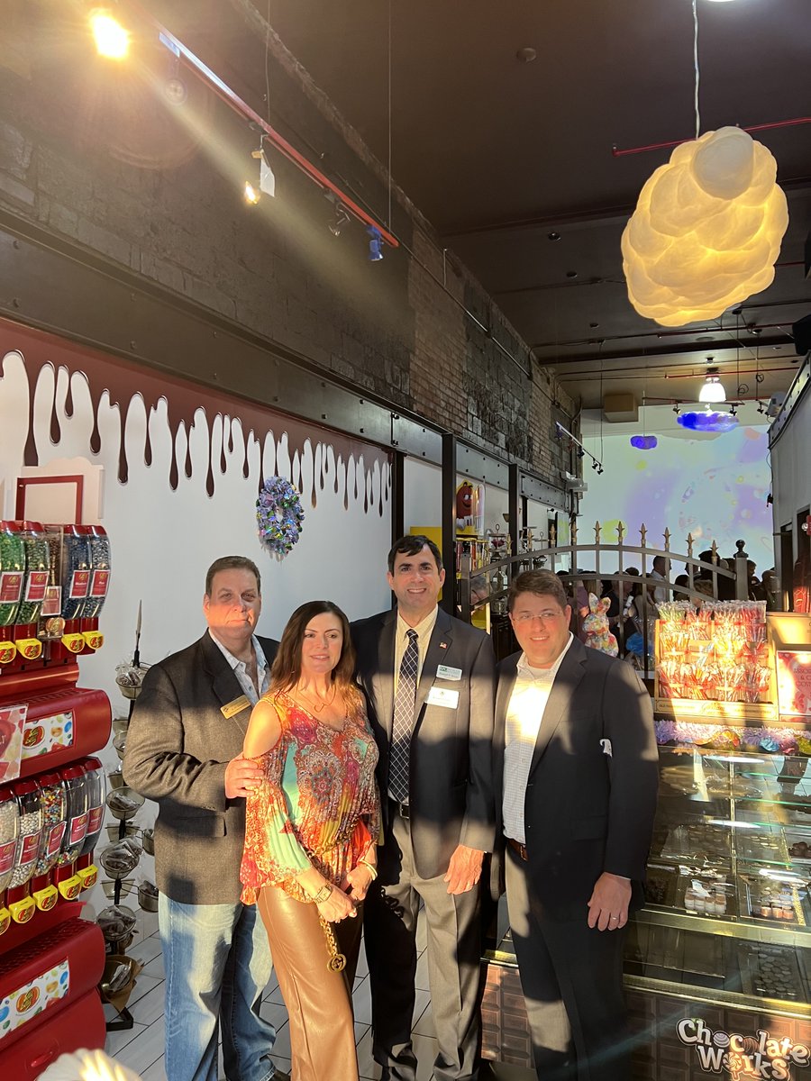 SyossetChamber's tweet photo. Thank you to everyone who attended our joint networking meeting at Chocolate Works with the Plainview Old Bethpage Chamber of Commerce!

@ChocWorksTweets #syossetwoodbury #plainviewny #chocolateworks #syossetchamber #syossetwoodburychamber #syossetny @RPGWealth @AlantheWaterGuy https://t.co/1aw9J2d30i