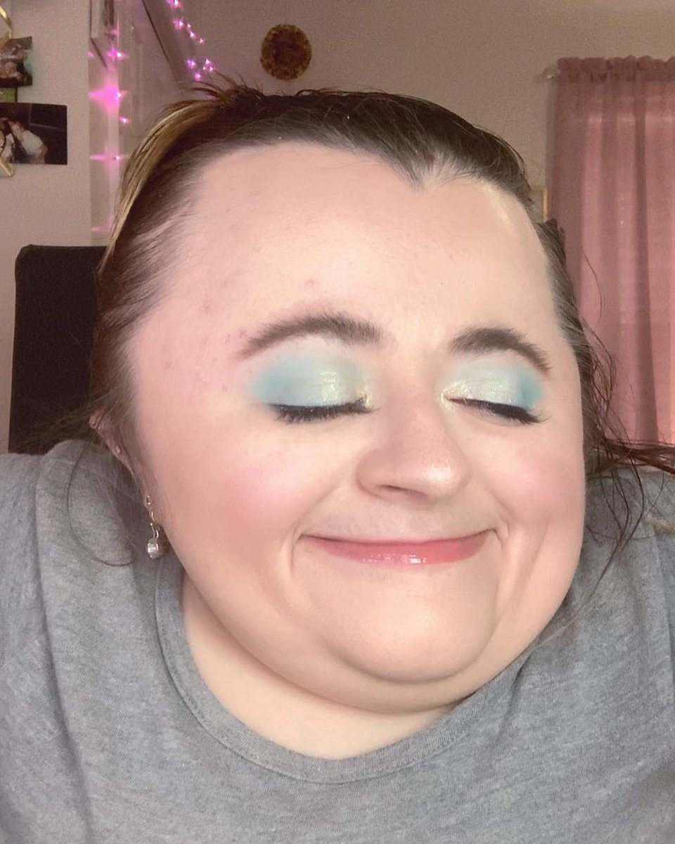 Makeup_Hannah15's tweet photo. Still obsessed with this look itโs a total pastel dream! ๐ #motd๐ #ootd๐ #pastelmakeup #makeupismypassion #makeupobsesssed #makeuplover #springmakeup https://t.co/wKPHH2askE