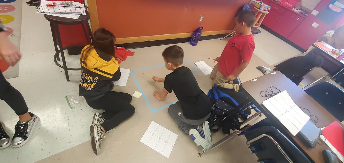 Perimeter fun 🤩
#MathFun #Geometry #growingin3rdgrade <a href="/CISDMartin/">Martin Elementary</a>