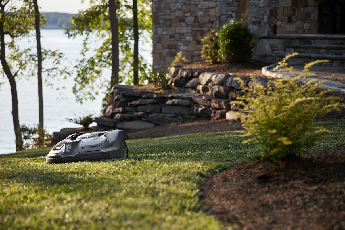 HusqvarnaCA's tweet photo. Let #Automower give you a beautifully cut lawn 24/7. Learn how Automower saves you time for what you love:  https://t.co/mKeqi8cVQ2 https://t.co/EDSqfhvrxS