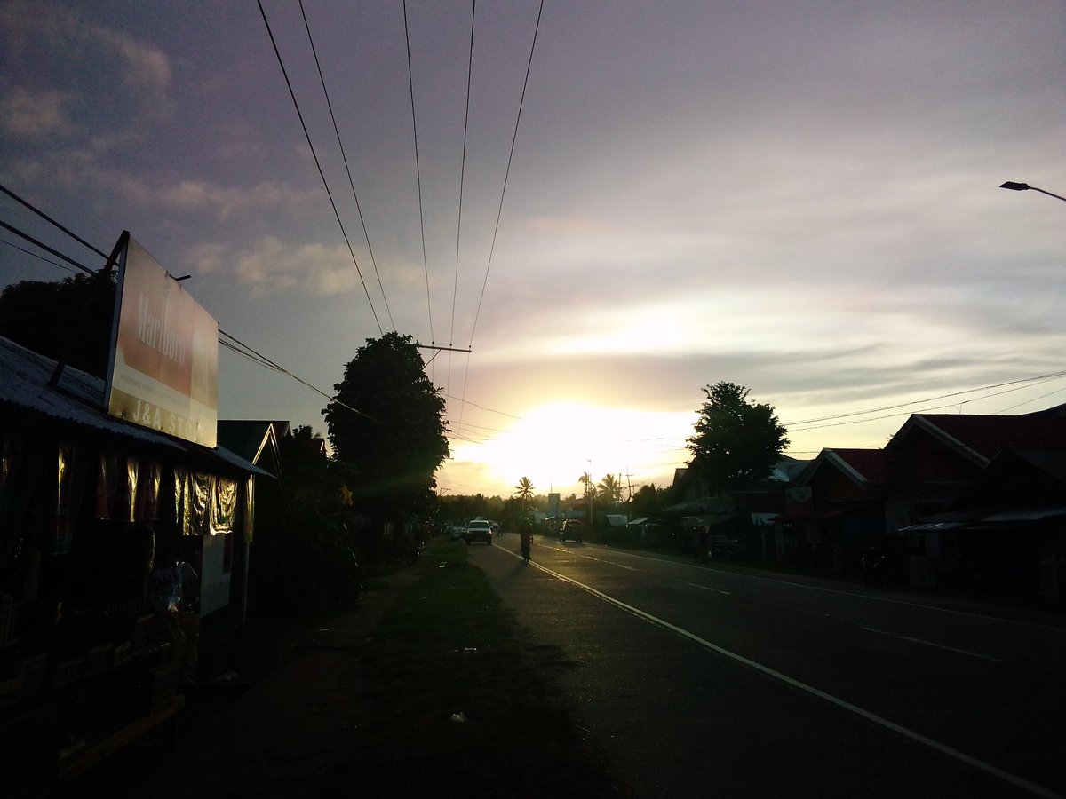 kaiiiitott's tweet image. Sunset never fail.