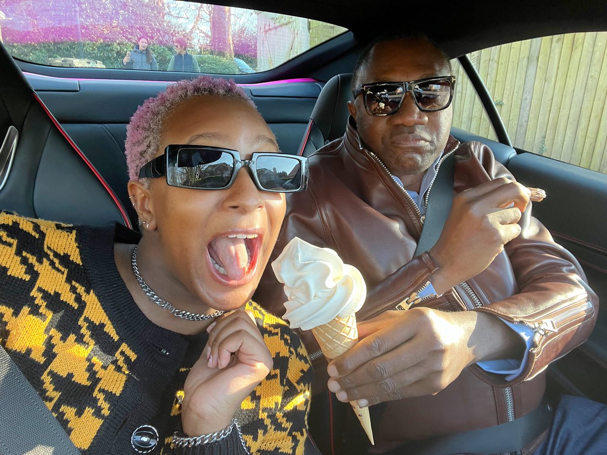 cuppymusic's tweet photo. Took Papa out for some #Gelato 🍦👅 https://t.co/16GbbO4jhx