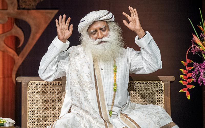 SadhguruJV's tweet image. When you consciously rise above your likes and dislikes, that is maturity. #SadhguruQuotes