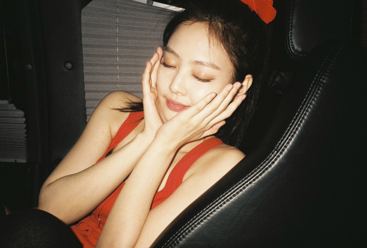 thinking about this jennie kim
