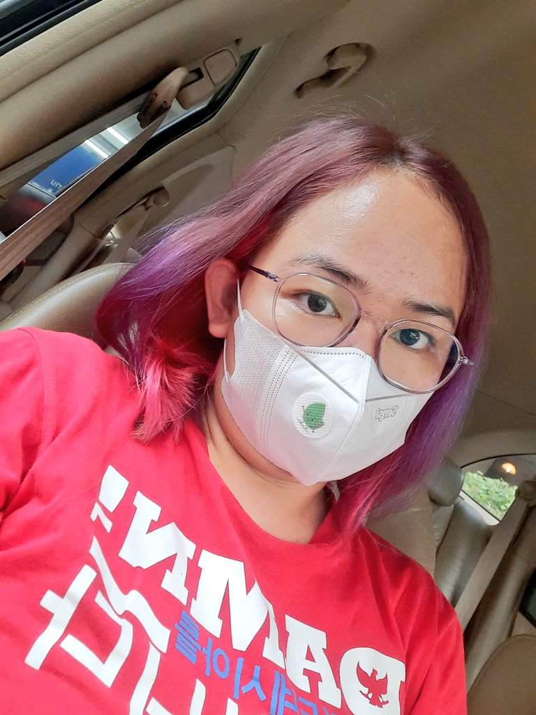 smiledew2507's tweet photo. Dear rambut. Please jangan luntur. Suka banget ❤💜❤💜❤💜 https://t.co/qPAcMVbu7S