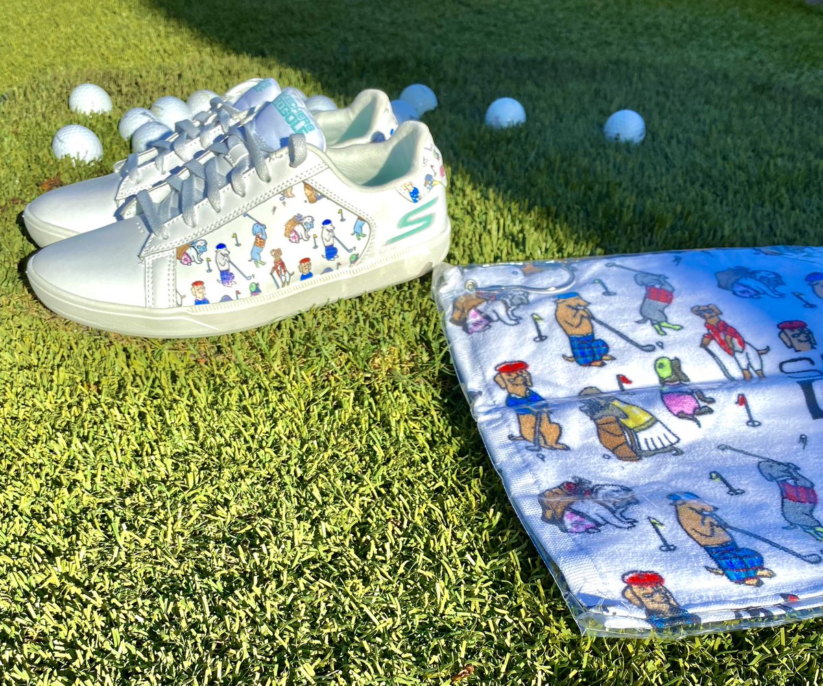 RobinHDunlop's tweet photo. Hey @SKECHERSUSA, these are the most comfortable and iconic golf shoes ever. Well done. And I love the #golf towel that comes with them. ⛳️ 🏌️♀️
#addictedtogolf https://t.co/JEzZvPXn1A