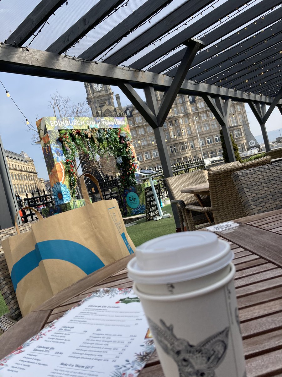 cjston12's tweet photo. A Me day out in the big city today #edinburgh #edinburghgin #retailtherapy 🥰 self love ❤️ https://t.co/LckpmyxLwy
