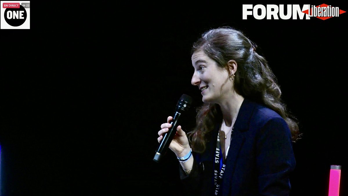 najatvb's tweet image. Elle ne s’en est pas laissé compter, revenant systématiquement pour faire préciser aux porte-parole des candidats leurs engagements pour #InverserLaTendance. Big-up à l’épatante Responsable Plaidoyer de @ONE_Fr  @MaeK_11 :-) #ForumLibe