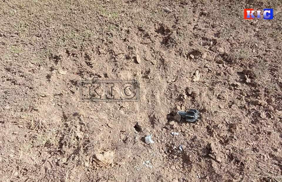 PaingMinLwin2's tweet photo. This is the photo evidence that SAC troops who have been stationing in Yaylalkone village, Kawkareik tsp fired heavy weapons to the village last night. #ASEAN_StopLegalizingJunta  #ASEAN_StandForDemocracy #2022Mar22Coup #WhatsHappeningInMyanmar https://t.co/6TCrOjJ0GV