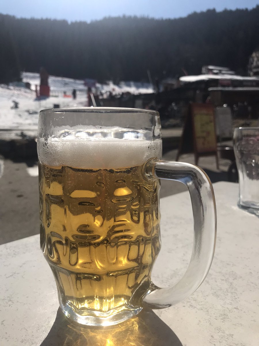 alangibson73ao1's tweet photo. #bluebirdday #lestroisvallees https://t.co/dakszTHnW9