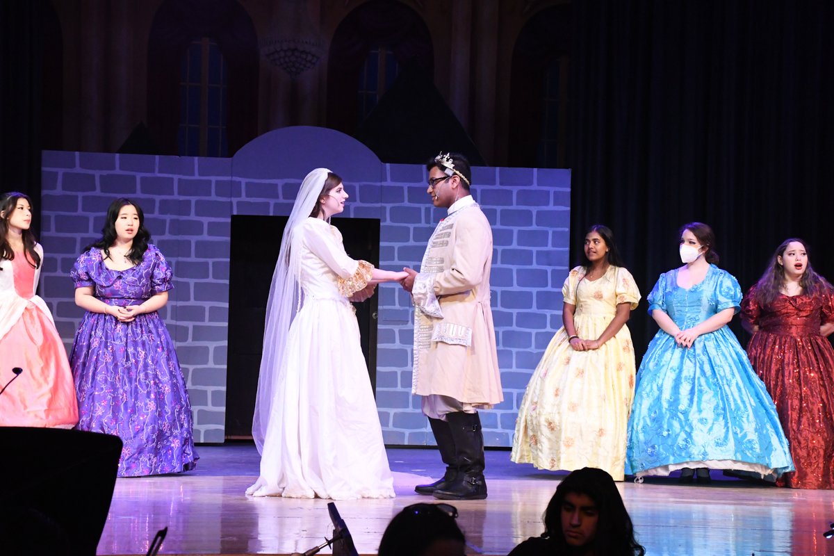 Ms. Schick tweet media