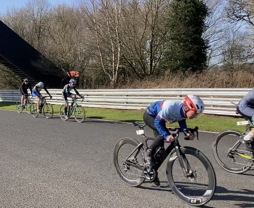 LLT_Year8and9's tweet photo. Massive well done and super proud of our Year 8 pastoral support, Mrs Jeffery, who came second in the British Duathlon Championships at the weekend 🥈🇬🇧 #KeepInspiring #QesSport https://t.co/6mZh7JiVMO