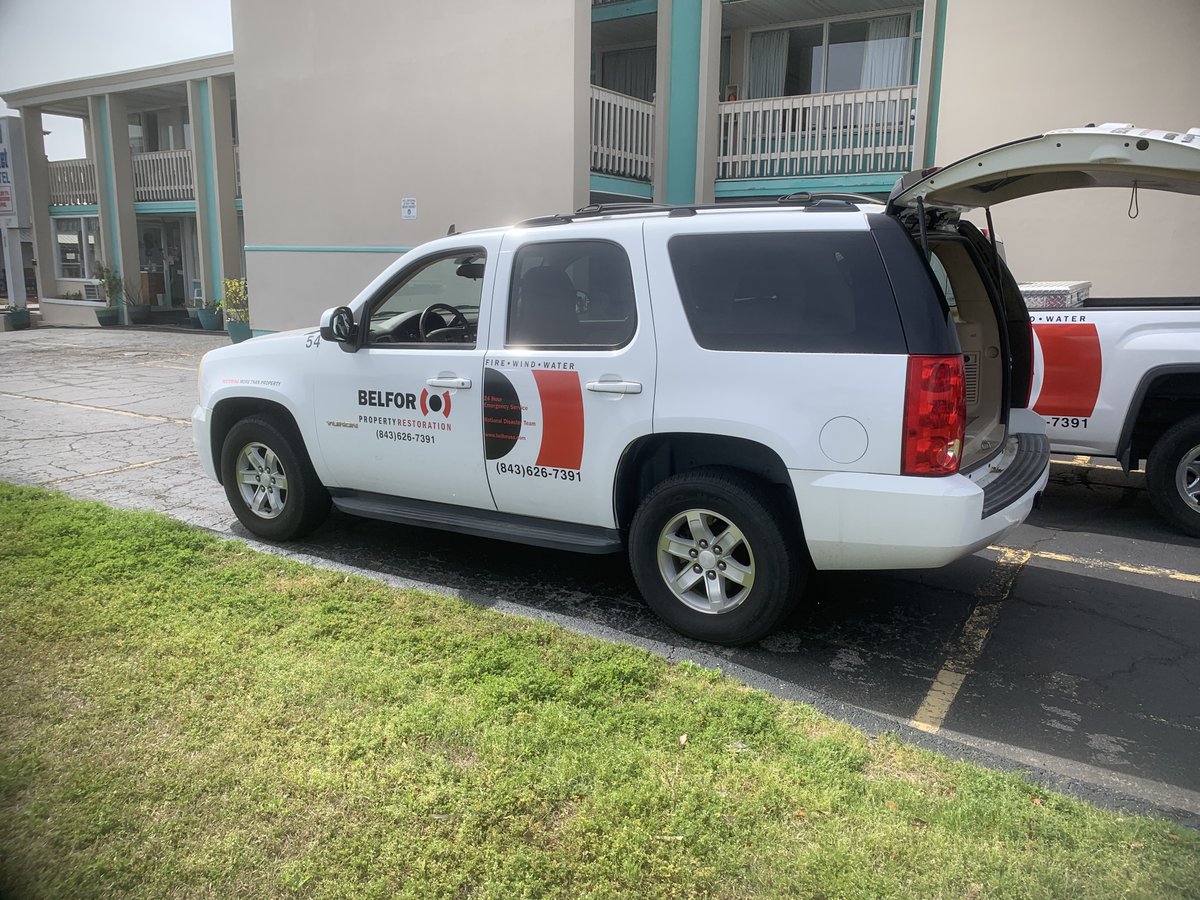 MyrtleBeachFire's tweet photo. Today the MBPD and MBFD got together for an active shooter drill off of Flagg St. Great job by both departments and thank you to Belfor for supplying lunch for everyone! #teamwork #mbfd #mbpd #training #firstinservice https://t.co/VYRszJ1KB1