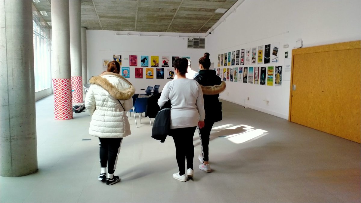 RedesCoop's tweet photo. #comunitario
Es importante que las familias conozcan los recursos del barrio por eso en las #actividadespanben han hecho una visita con las mamás al Centro Cultural San Francisco de la Prensa y  así poder conocer este recurso y las actividades que ofrecen. https://t.co/jXWRtEuqxN