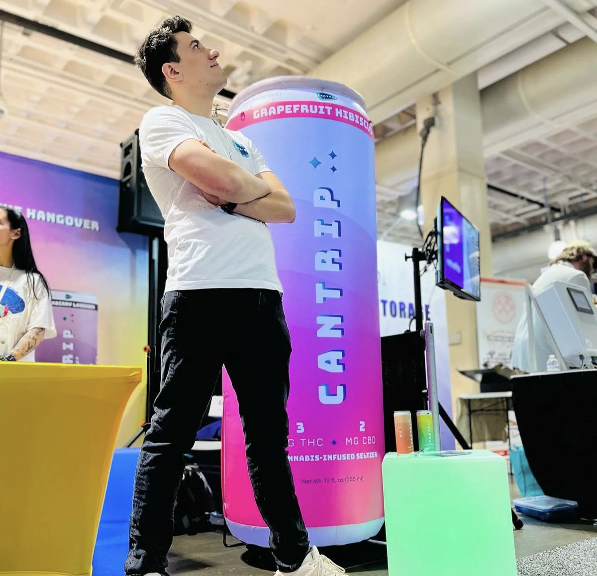 CantripDrinks's tweet photo. we had a good time at NECANN despite not having the largest inflatable can there https://t.co/GdwljrJeVX