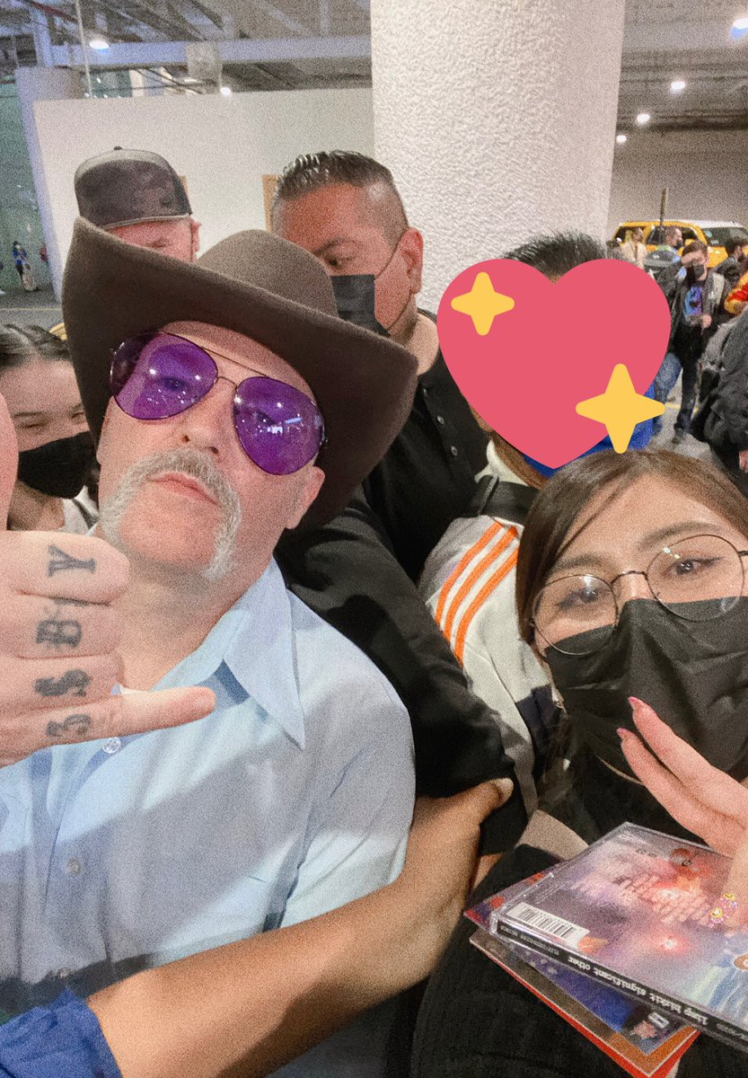 karen_leemonade's tweet photo. Foto con mis dos novios 😭💖🥺
@freddurst @limpbizkit https://t.co/VddvoI28wx