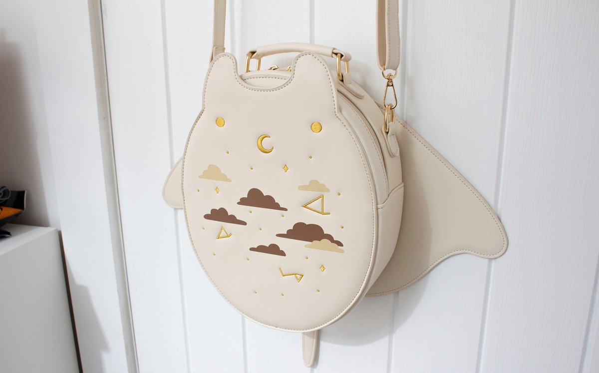「ethereal manta ray bag ✨🌙 」|leikya 🌿のイラスト