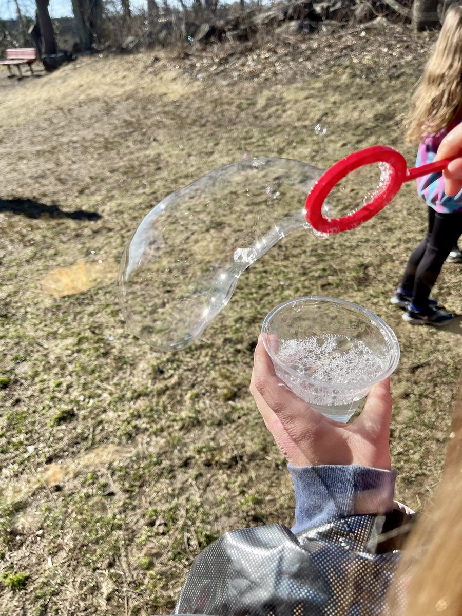 WeilandRachel's tweet photo. Trying out our 3D printed bubble wands today! Thank you @mrsmacgregor206 for leading this project for us! https://t.co/7U8LPrdhnI