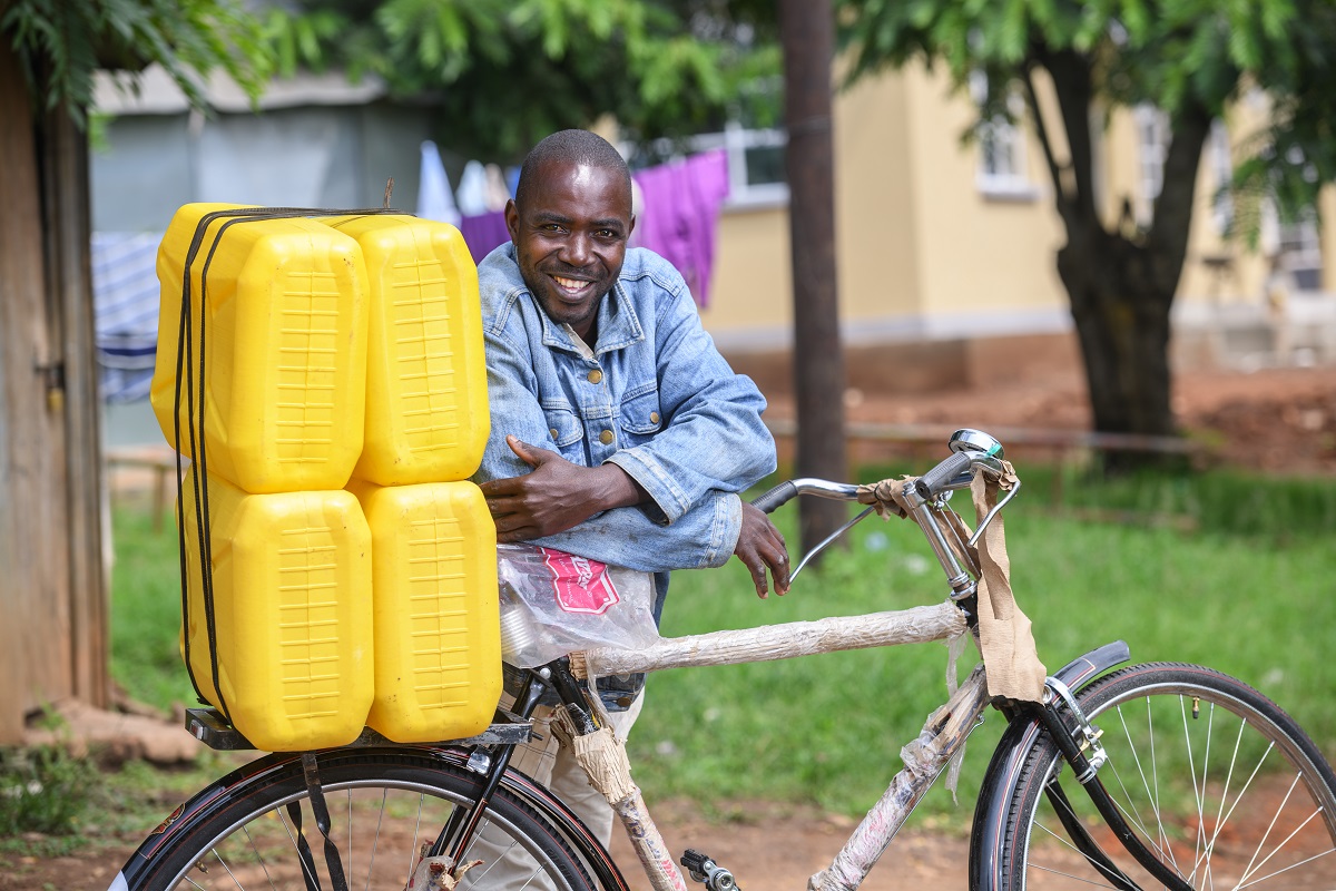 WCLearn's tweet photo. It's World Water Day! Learn more about how our grantee Alight supports water, sanitation, and hygiene with their WASH program. https://t.co/AMCwdua8vA https://t.co/7eFZuhxpbR