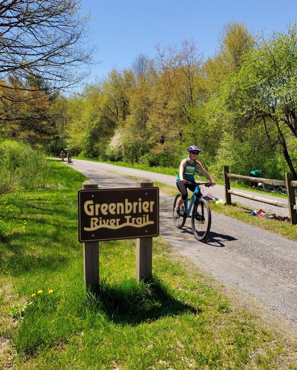 From holiday egg hunts to nature workshops and annual races — find all our 
upcoming events on our calendar!

pocahontascountywv.com/events/

📍Great Greenbrier River Race
📸: @hannahwickline21

#springfun 
#visitnmp 
#pocahontascountywv