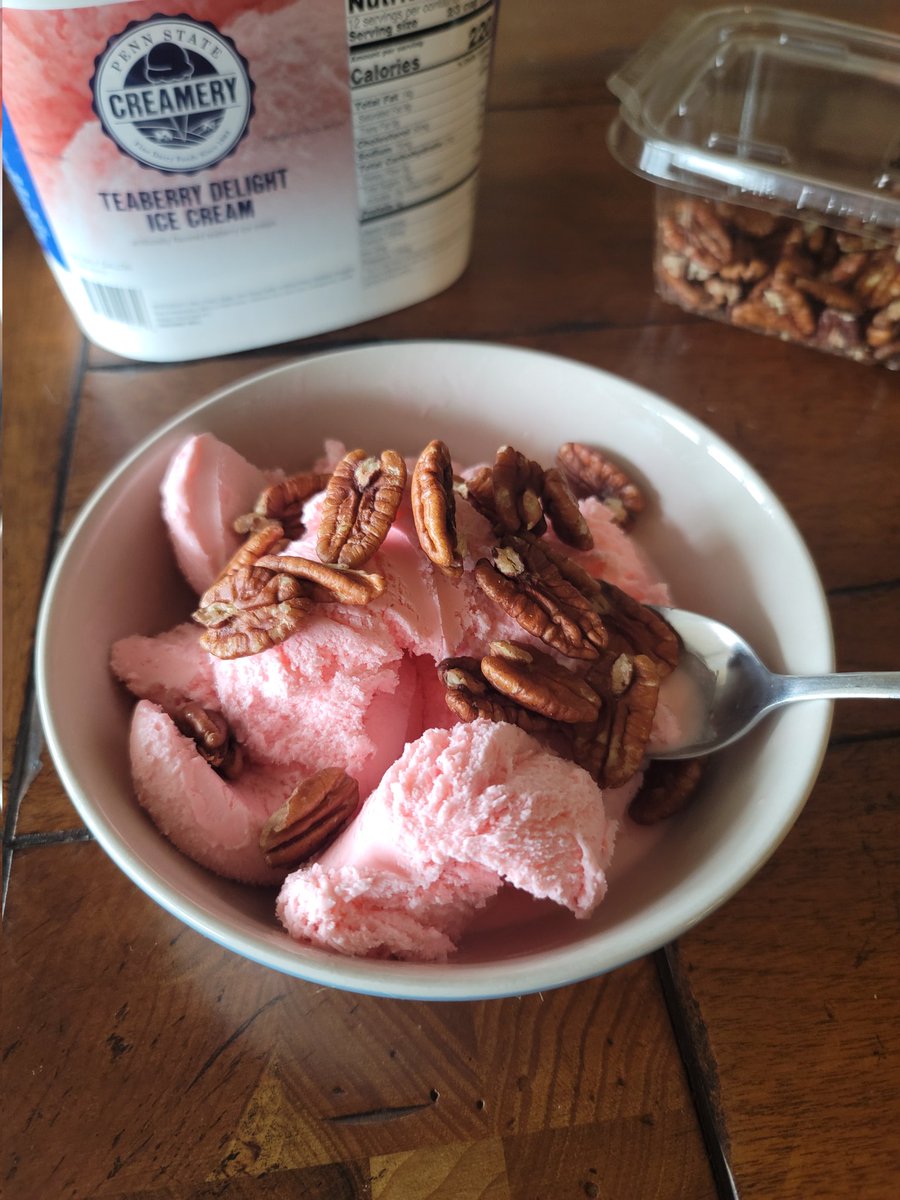 WanderNWoodsman's tweet photo. It's about to go down.
#PSUCreamery #Teaberry &amp; #Walnut https://t.co/50QzXbnIMQ