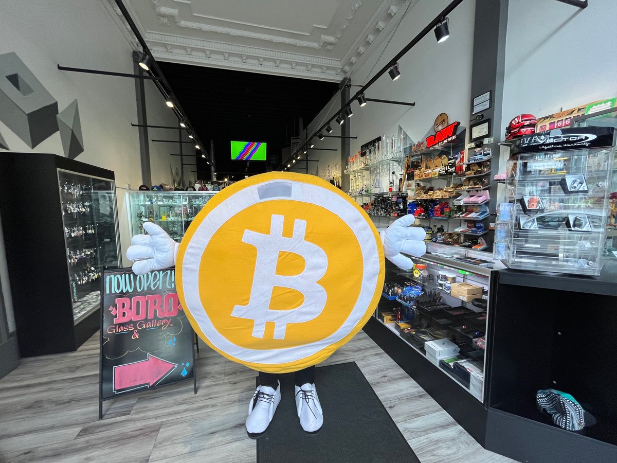 cryptomascots's tweet image. Bitcoin at Boro?  You bettcha. Bad ass blown glass and rock hard electronic cash. @lionsbullsbears

60 E Exchange Pl
Salt Lake City, UT. 

RT and comment if you want us to wake up Litecoin!!