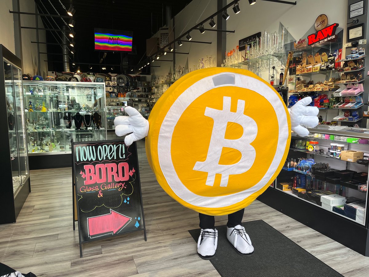 cryptomascots's tweet image. Bitcoin at Boro?  You bettcha. Bad ass blown glass and rock hard electronic cash. @lionsbullsbears

60 E Exchange Pl
Salt Lake City, UT. 

RT and comment if you want us to wake up Litecoin!!