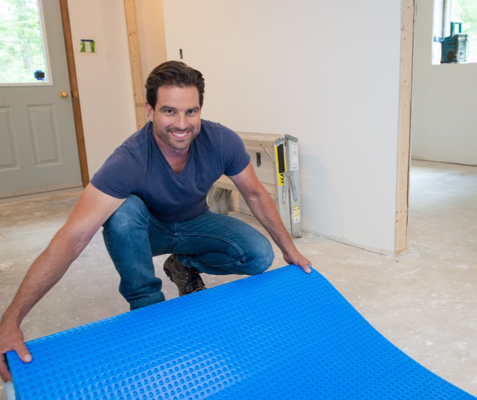 smcgillivray's tweet photo. Happy Tuesday! I'm just floored at how cool it’s been. This week is all about making sure the flooring underlayment is secured, insulated and completed. No Cold. No Mold.
#renovations #flooring #dmx1step @DMXPlastics #scottsownvacationhouse https://t.co/chR7CMRjIS