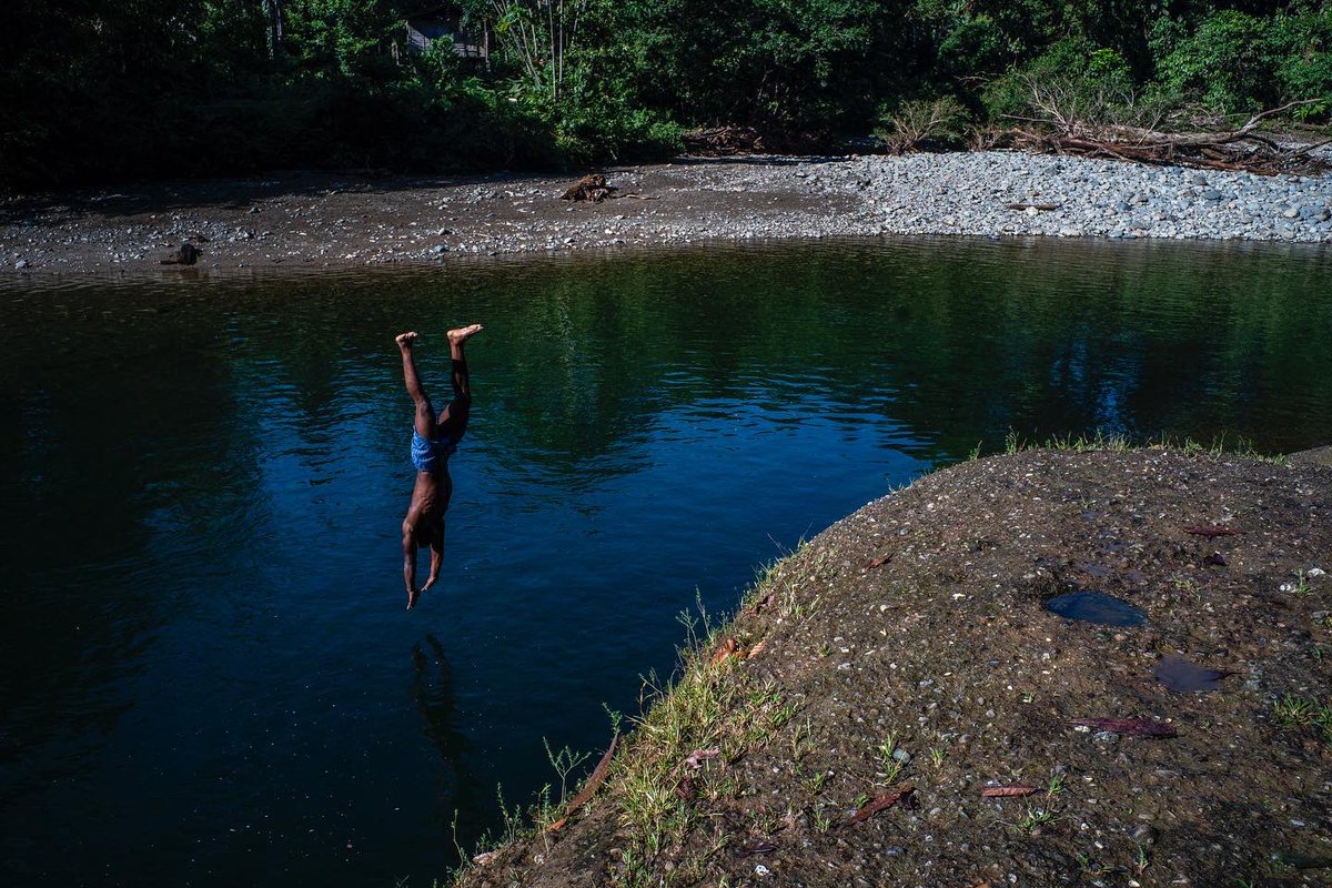 federicorios's tweet photo. Hace 4 años publicamos en @nytimes y un artículo sobre SanCipriano como destino turístico. La semána pasada me advirtieron que no fuera, que era un riesgo, que está inseguro el lugar, hay asesinatos y gente armada de grupos desconocidos. El país va en picada, ya no se puede andar https://t.co/JLOAhf9adL