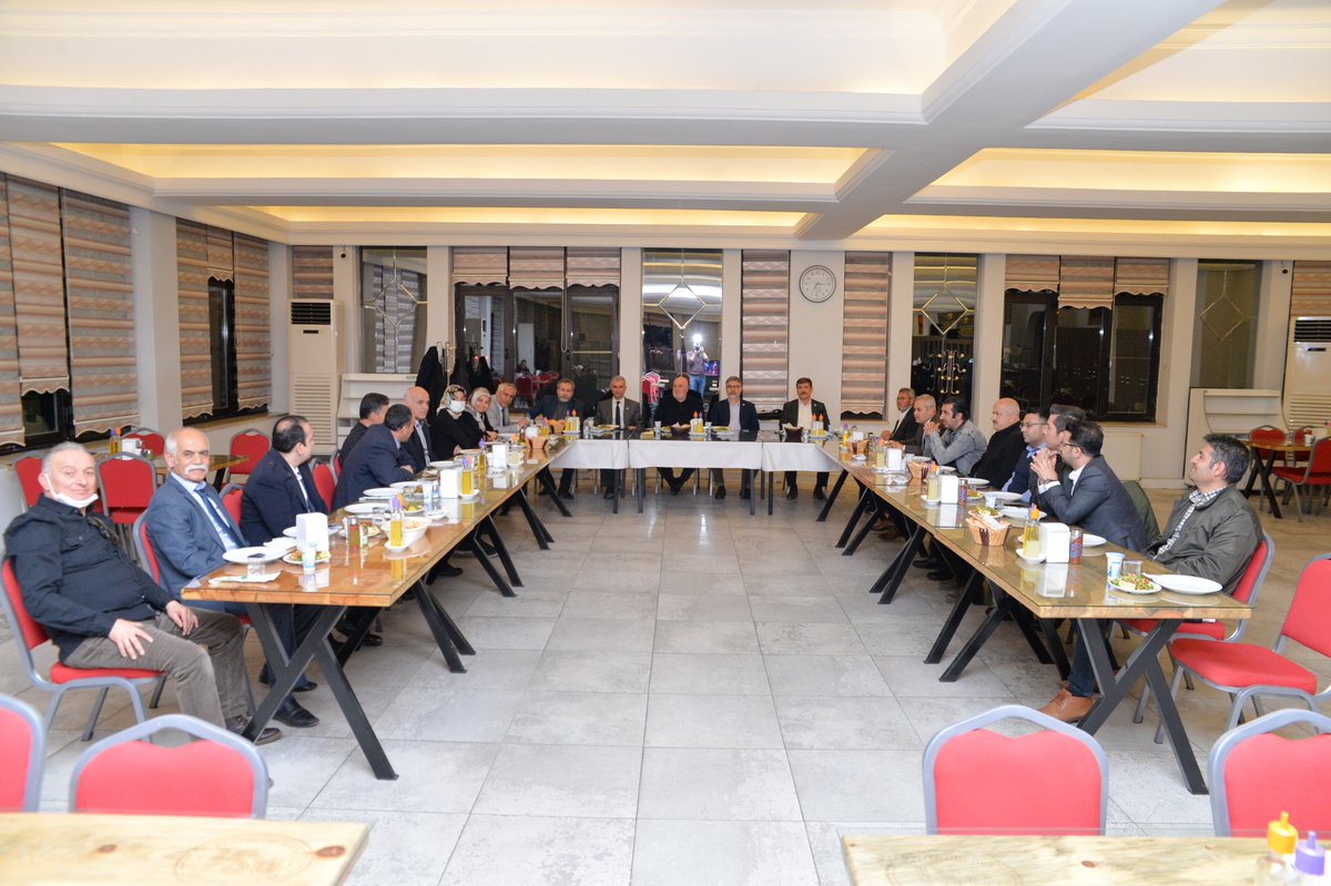 HBTONBUL's tweet photo. Enerji Bir-Sen Kahramanmaraş Şube teşkilatımızla bir aradayız.
Sendikal gündeme ve 15 Mayıs mutabakatlarına ilişkin Şube Divan Toplantımızı gerçekleştirdik.
Katılım gösteren teşkilat mensuplarımıza teşekkür ediyorum. https://t.co/xtbgLneCx2