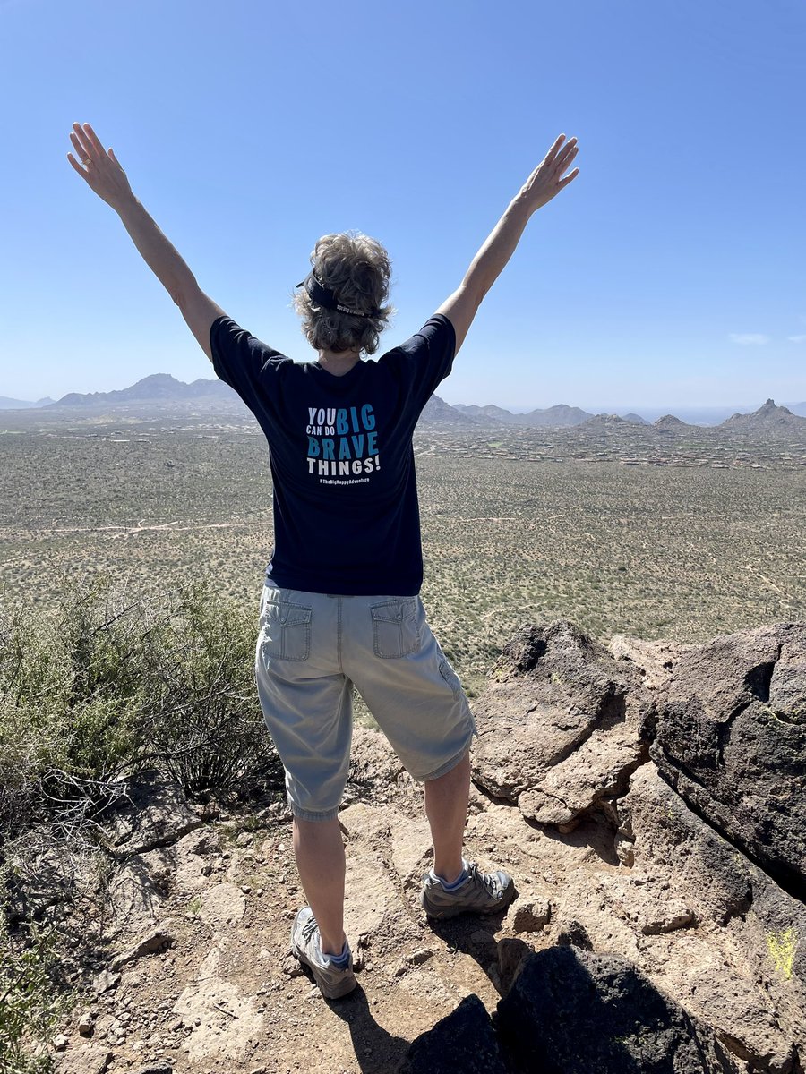 Brown’s Summit in Scottsdale, AZ - I seem to like to hike steep mountains on vacation!? 🤪⛰🌵#cfChooseCourage