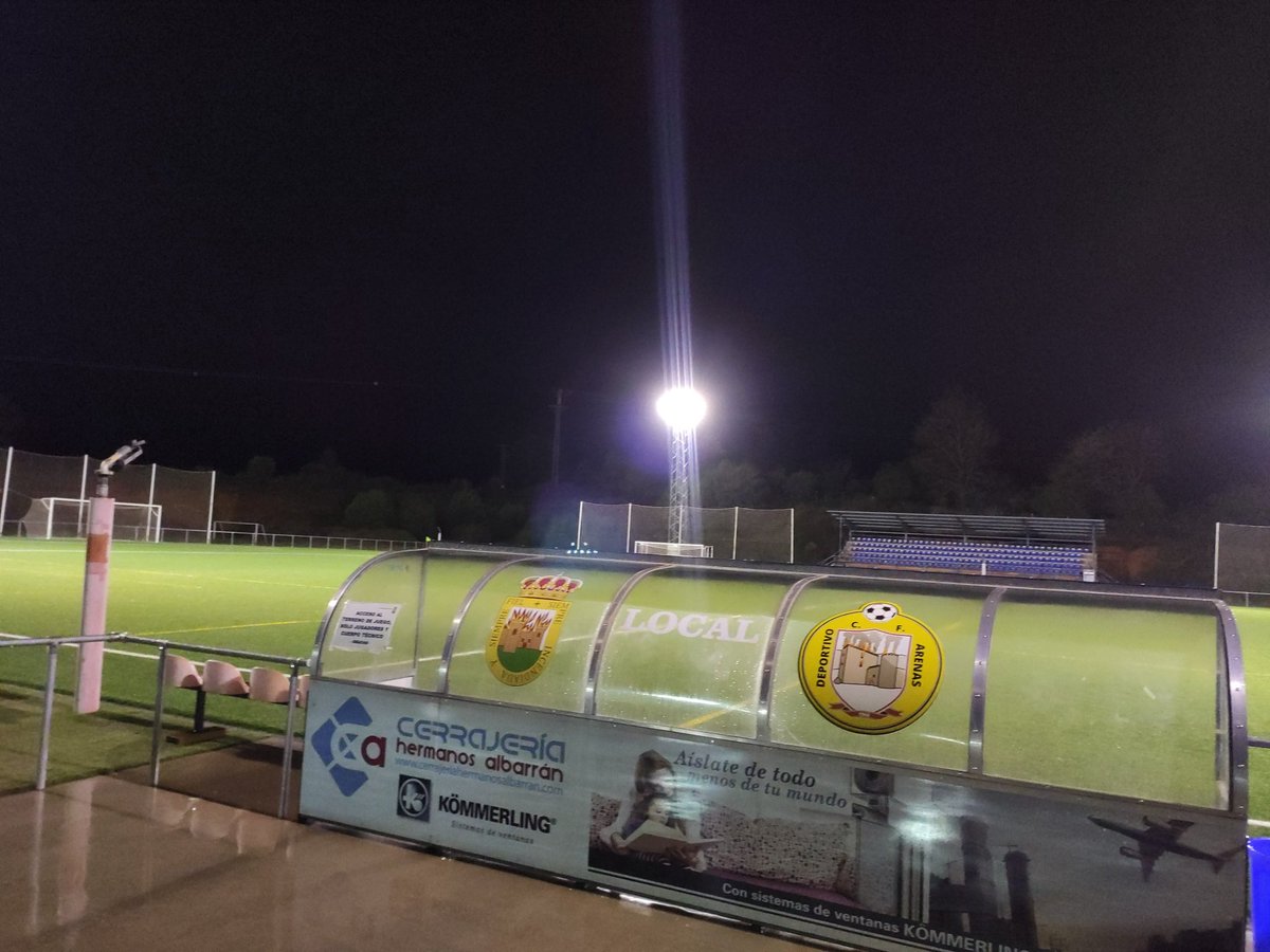 DvoArenasCF's tweet photo. Ya estamos esperando el domingo⏳
Y por supuesto a todos vosotros.
Nos encantaría ver el campo lleno de nuestra afición.
Nosotros nos dejaremos el alma para que disfrutéis de un gran partido!💪🏽⚽
Os esperamos afición!! 
🤟🏾🤍VAMOS CON TODO @DvoArenasCF 🤍
🚨DOMINGO 27
🕛12:00 H https://t.co/H2RG28mmkn