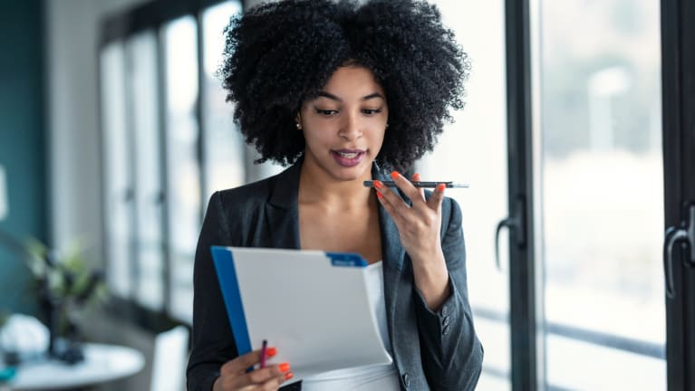 House Approves Bill to Ban Hairstyle Discrimination in the Workplace. bit.ly/351qbBU <a href="/SHRM/">SHRM</a> #SHRM @LisaPiazzaSHRM