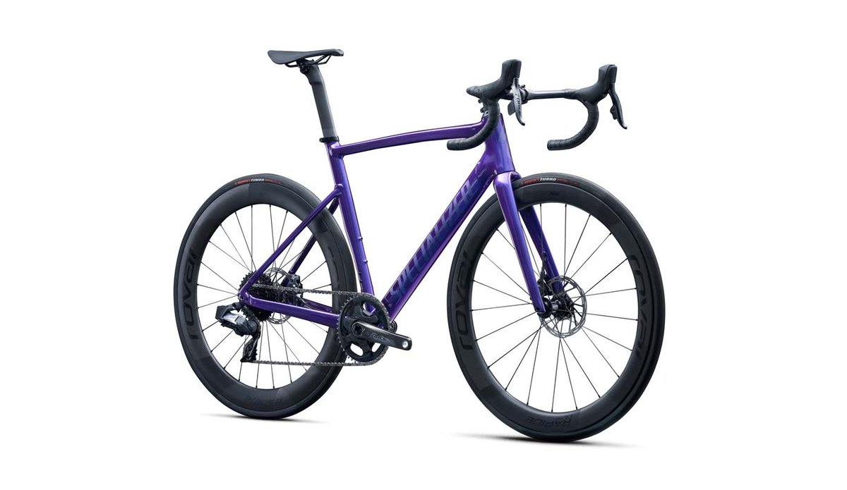 pelotonmagazine's tweet photo. Alloy is alive and well as Specialized reveals the latest generation Allez Sprint. We have all the details: https://t.co/Iv6PufI3r4
#Cycling #BikeTech #BicycleTech #Allez #SpecializedAllez https://t.co/MLhTPKuqAz