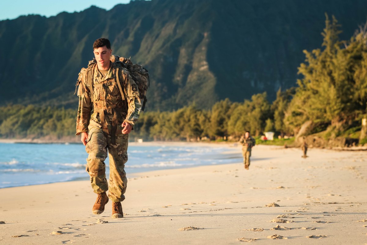 usarec's tweet photo. From the beaches of Hawaii to the cobblestone streets of Germany, @USArmy recruits have new options for guaranteed duty locations! #ServeWithUs #MarchtoService #Army50K @TRADOC @GoArmy @ARMY1stRctgBde @USArmy2ndRecBDE @5thRecruiting @6thBrigade https://t.co/kP2PC1QPQL https://t.co/h7cqw95mN3