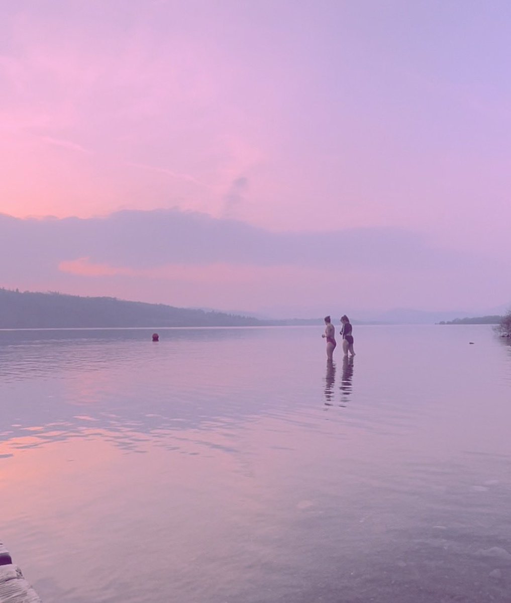 KeiraGoodwin's tweet photo. Pastel sunset tonight #LakeDistrict https://t.co/51S7YOqLZe