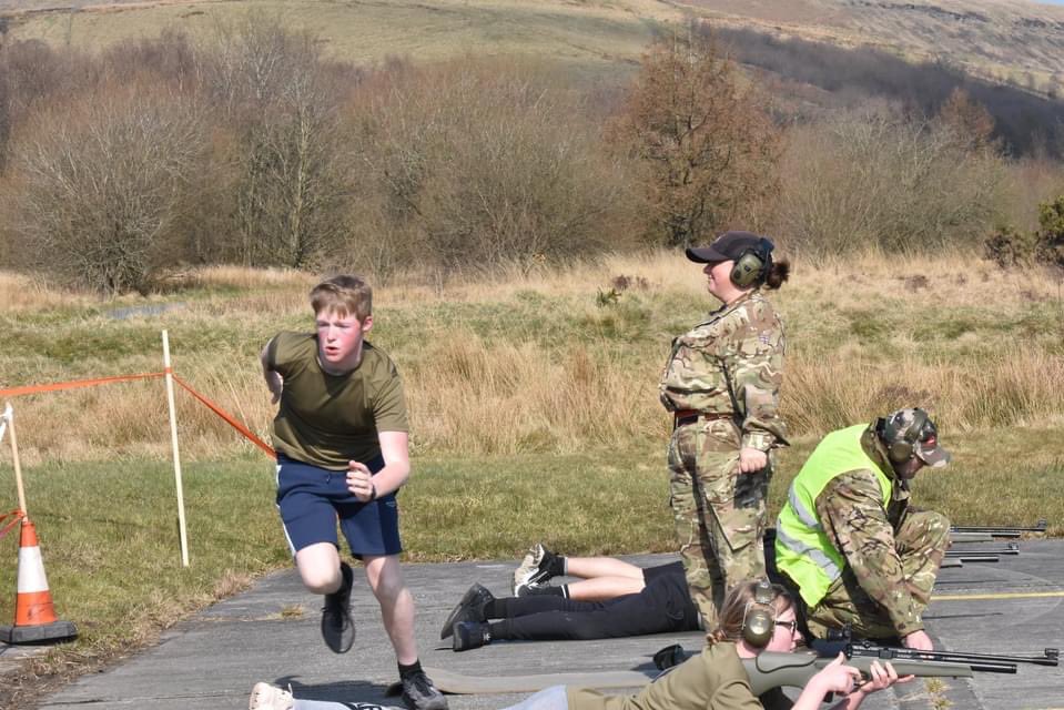 gmanacf's tweet photo. Greater Manchester ACF holds its first GB Target Sprint for cadets. 

Capt Anderton said “Target Sprint can best be described as akin to the Olympic Winter Bi-Athlon without snow &amp; skis but running instead”.

Click ⬇️ for more

https://t.co/yJXAd3GOQf

#GmanACFForceForGood https://t.co/KJtHDAQ7KL