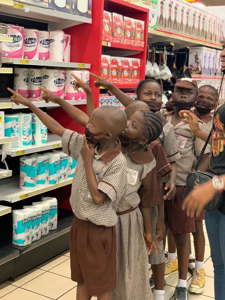 TomiGodMade's tweet photo. On Monday the 21st we took these Beautiful Kids to Ikeja City Mall to Watch #TURINGRED they were so happy because it excited their senses, it made them laugh, scream,dance & just be kids. Shoutout to @raisingstaraf @Cycogreat for putting this together & the amazing volunteers ❤ https://t.co/lyKObbZD1h