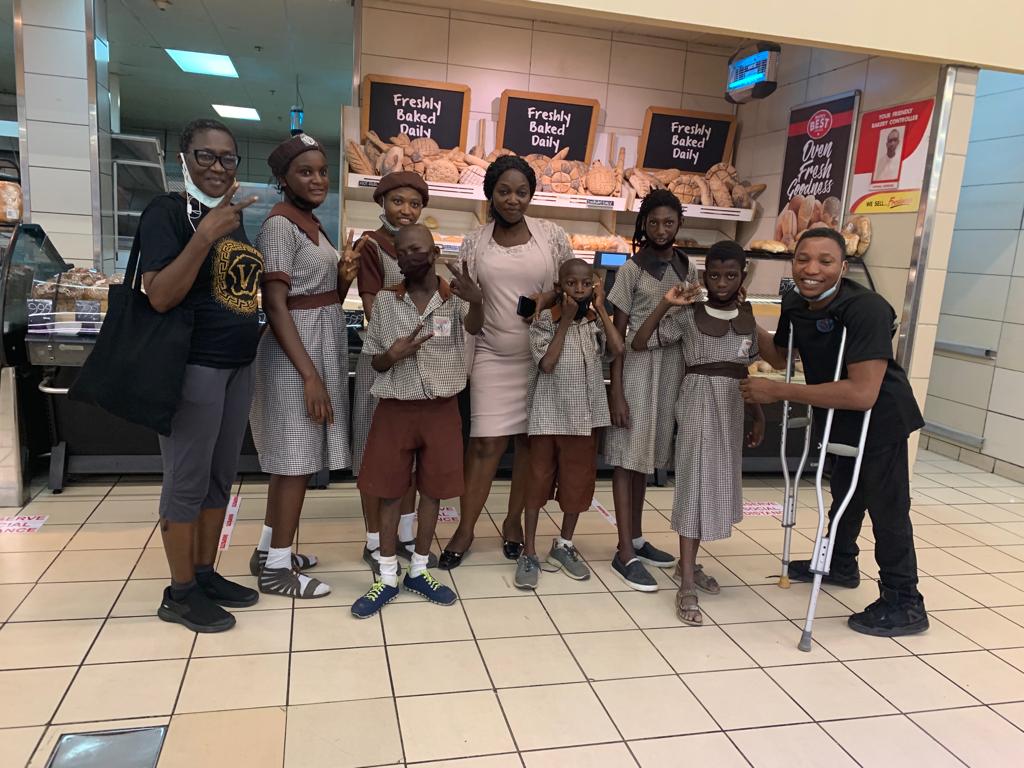 TomiGodMade's tweet photo. On Monday the 21st we took these Beautiful Kids to Ikeja City Mall to Watch #TURINGRED they were so happy because it excited their senses, it made them laugh, scream,dance & just be kids. Shoutout to @raisingstaraf @Cycogreat for putting this together & the amazing volunteers ❤ https://t.co/lyKObbZD1h