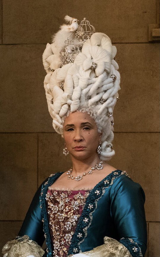 beachcrazy70's tweet photo. @SyvonneThebend Thanks so much she really turned out! Also love all the Queenโs looks-I did a few of them. #Crazywigs #Bridgerton ๐ธ๐พ๐ธ๐พ๐ธ๐พ https://t.co/LGecsokL3L
