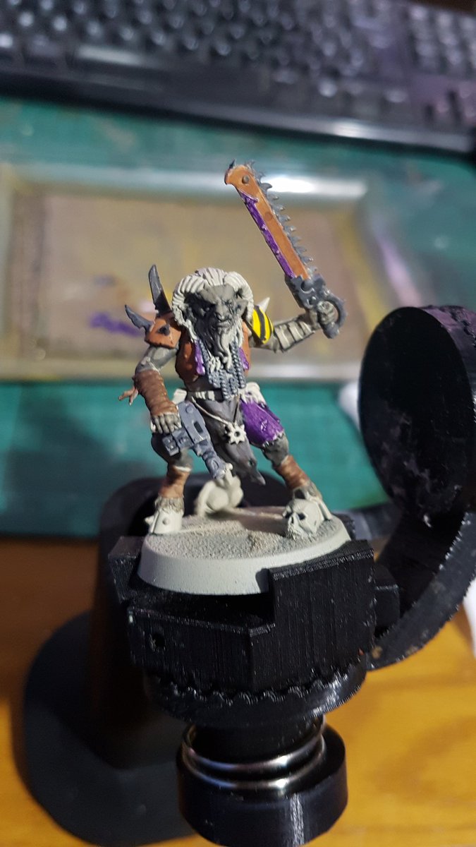 ed_skar's tweet photo. #truewip #hobbystreak day lots, results of livestream, mostly basecoats so detail comes next week. #warhammer40k #minipainting #wargame #blackstonefortress #chaos https://t.co/Il21imlIZb