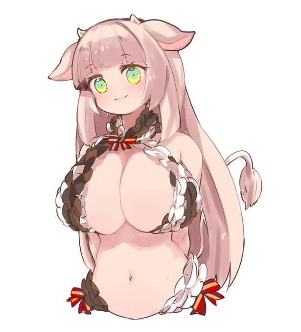 うし3
でっかい上乳、下乳、真ん中開き(?)の3パターンを描けて満足したので3枚並べておしまい。
牛柄も3案出せたので楽しかった。 