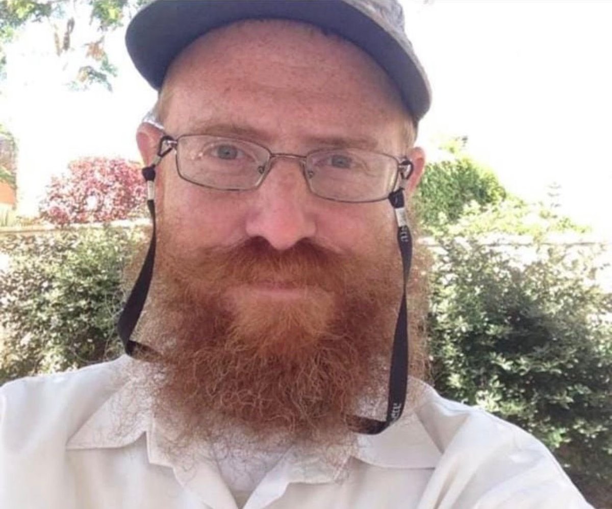 BLEUKLEINN's tweet photo. 🛑Attentat à #Beersheva 
Le Rabbin Moshe Kravitzky fait partie des personnes assassinées 
Dorit Yahavas avait 49 ans elle laisse 3 enfants 
Laura Yitzhak avait 43 ans elle laisse 3enfants également. 
N’oubliez pas leur visage. 
Ns aimons la vie, à #Gaza on se réjouit de leur mort https://t.co/widazyLAQP