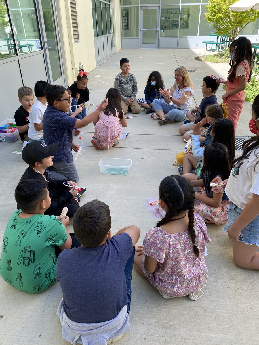 IB in action!  Thank you <a href="/Fischer3rdgrade/">Christy Fischer</a> for creating engaging lessons and learning experiences!  #lombardibears #iseeib