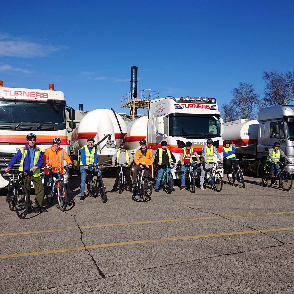 Professional drivers from <a href="/TurnersLtd/">Turners Soham Ltd</a> taking part in Practical Cycle Awareness Training: the session provided first-hand awareness of at-risk road users and guidance on how to drive safely around people on bikes. 

Learn more: orlo.uk/5VARL