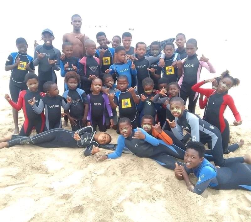 the_surfer_kids's tweet photo. The empowerment of the marginalized and impoverished youths through character building activities that teaches commitment and dedication. 

These kids are following their dreams, and we'll have pro surfers here one day 🙌🙌🏄‍♀️.

@SASurfing  @coralwet 

#changinglives  #surfing https://t.co/4Pjxd6LXXZ