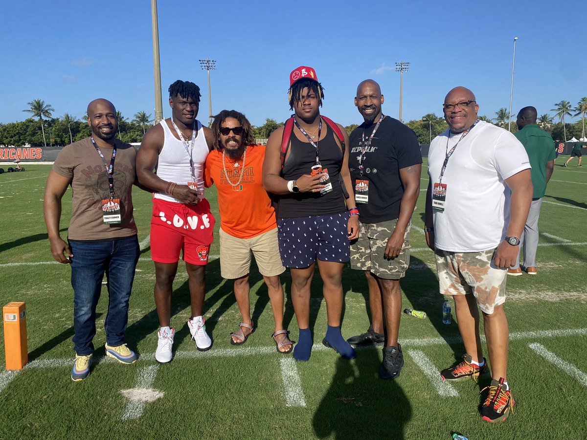 Romarley's tweet photo. Our Brotherhood untouchable @CanesFootball
@CoachRumph16
#RolandSmith ( State Champs )
Our Future Canes from Alabama ..🖐🤚
We Ready Now
#LIONORDER 🧬 https://t.co/IJpfub8sxn