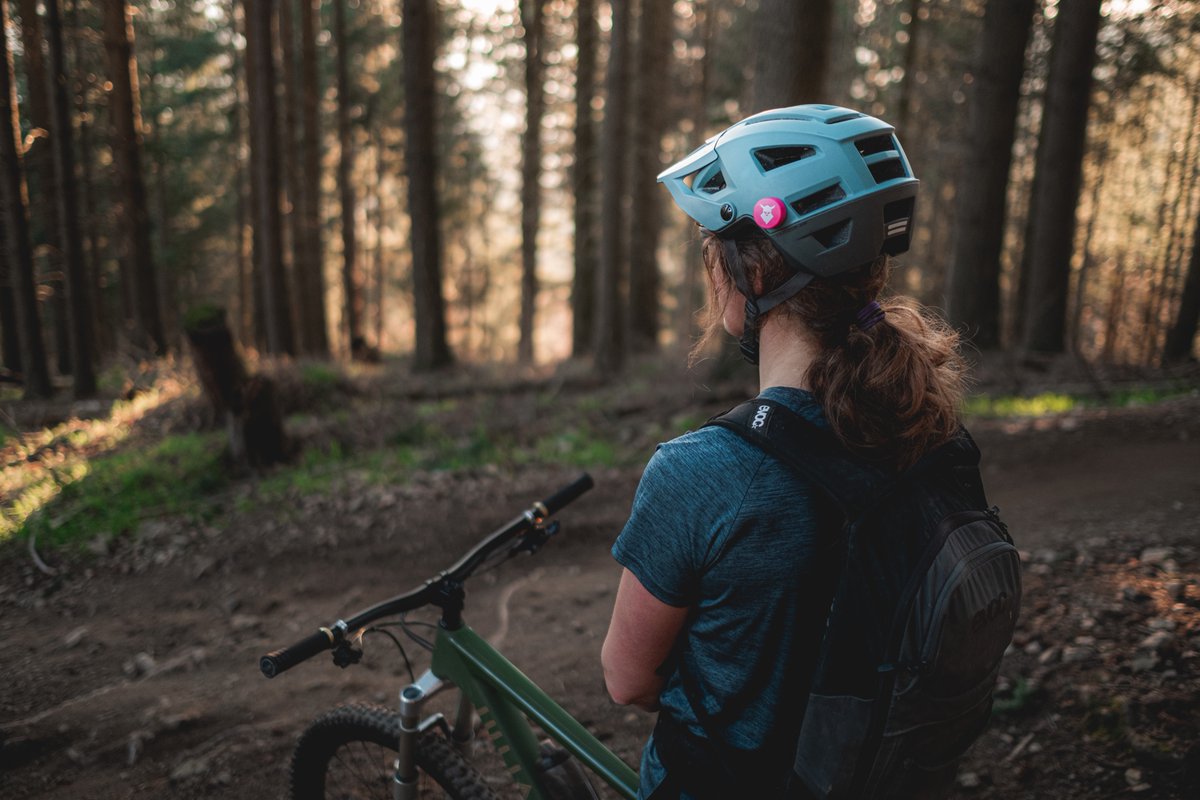 BikeActual's tweet photo. #Digital | Tocsen, una idea que puede salvarte la vida a ti o a tus amigos

👉🏻https://t.co/geCy3uNN5U

#ciclismo #cycling #Tocsen #SaveLife #BikeActual https://t.co/JQrAXiAit7
