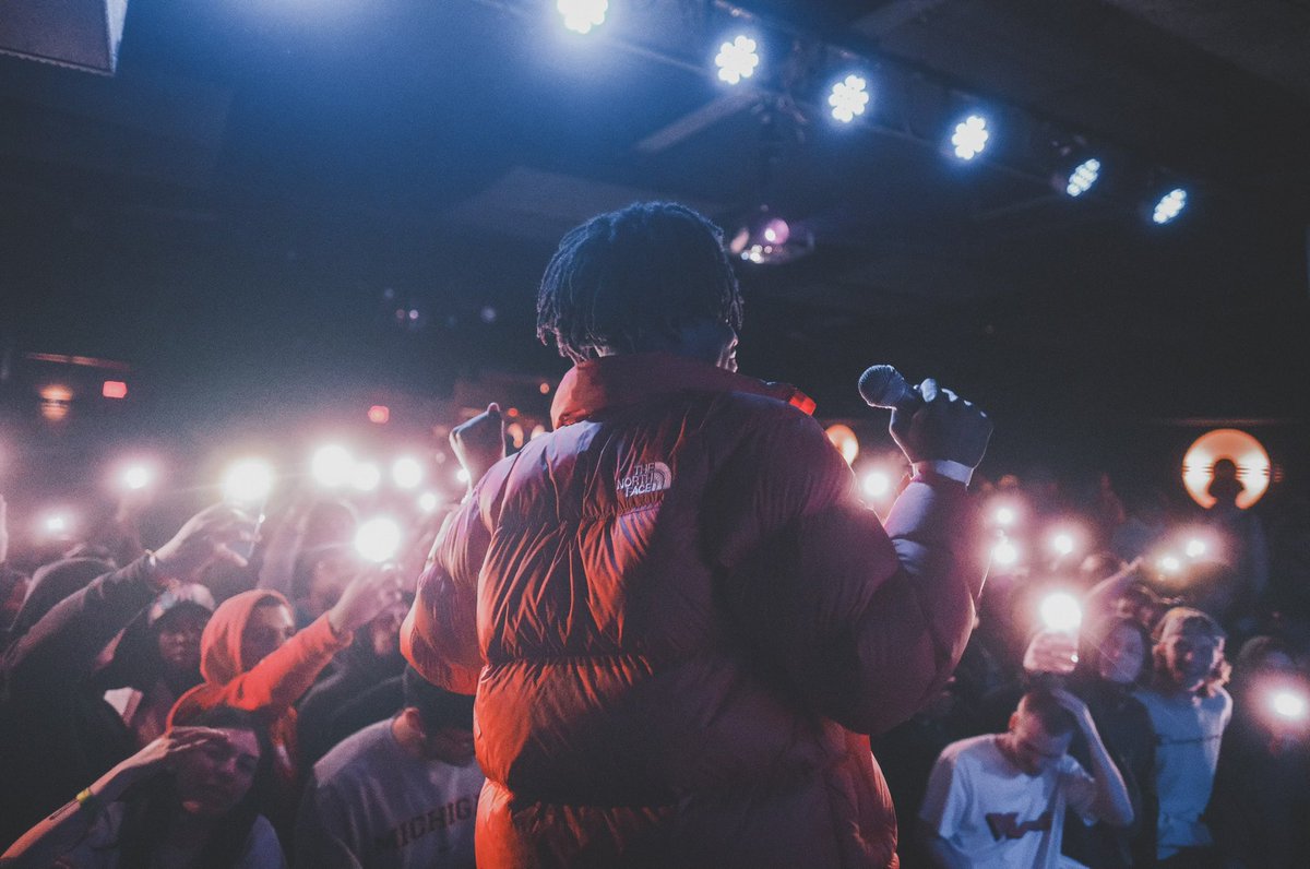 nappy or crashing tweet media